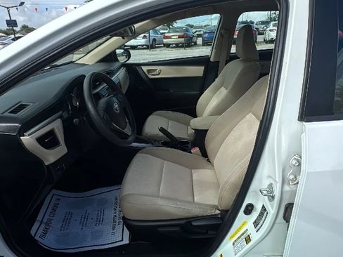 Used 2015 Toyota Corolla LE FWD image 10