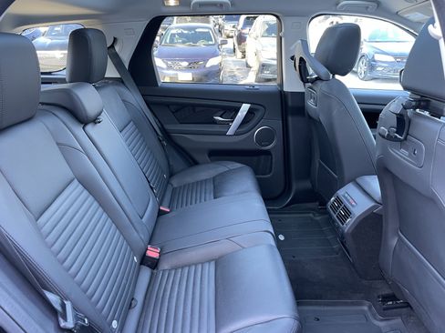 Used 2024 Land Rover Discovery Sport S image 31