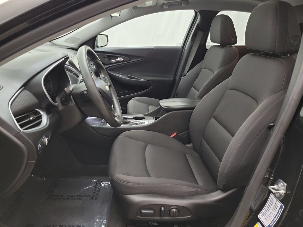 Certified 2024 Chevrolet Malibu LT FWD image 9