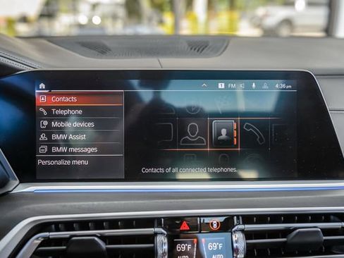 Used 2022 BMW X7 xDrive40i w/ M Sport Package AWD/4WD image 21