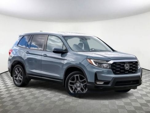 Used 2023 Honda Passport EX-L image 2