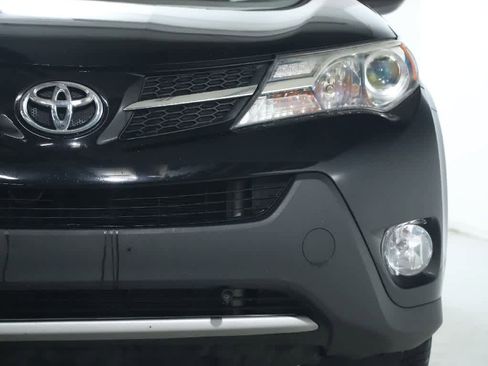 Used 2014 Toyota RAV4 XLE AWD/4WD image 7
