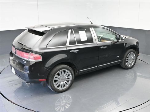 Used 2010 Lincoln MKX AWD image 24