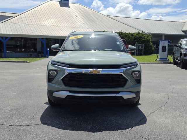 Used 2025 Chevrolet TrailBlazer LT FWD image 9