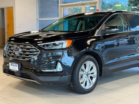 Used 2022 Ford Edge Titanium w/ Equipment Group 301A AWD/4WD image 3