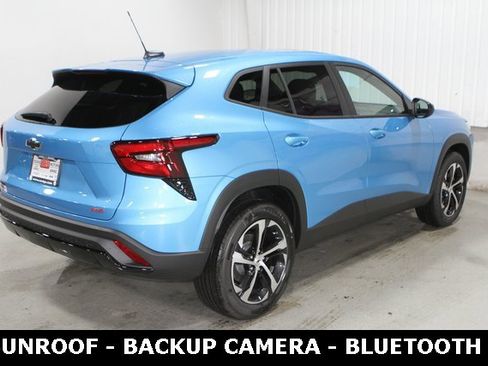 New 2026 Chevrolet Trax RS w/ Sunroof Package image 33