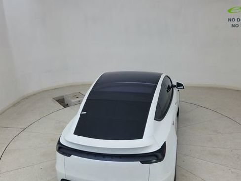 Used 2026 Tesla Model Y Long Range RWD image 79