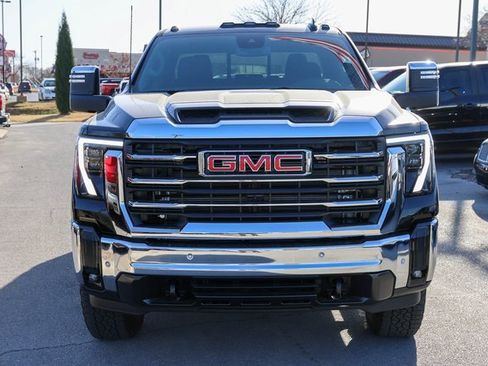 New 2026 GMC Sierra 3500 SLT image 2