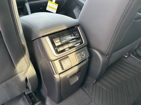 New 2026 Subaru Ascent Bronze Edition image 13