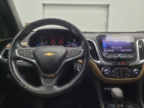 Used 2022 Chevrolet Equinox Premier AWD/4WD image 22
