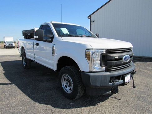 Used 2018 Ford F350 XL AWD/4WD image 9