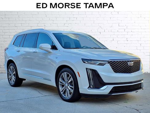 Used 2022 Cadillac XT6 Premium Luxury image 5