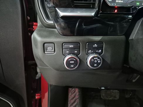 Certified 2022 GMC Sierra 1500 Elevation image 18