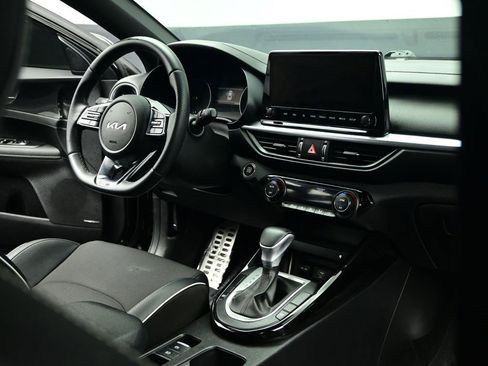 Used 2022 Kia Forte GT-Line w/ GT-Line Premium Package image 27