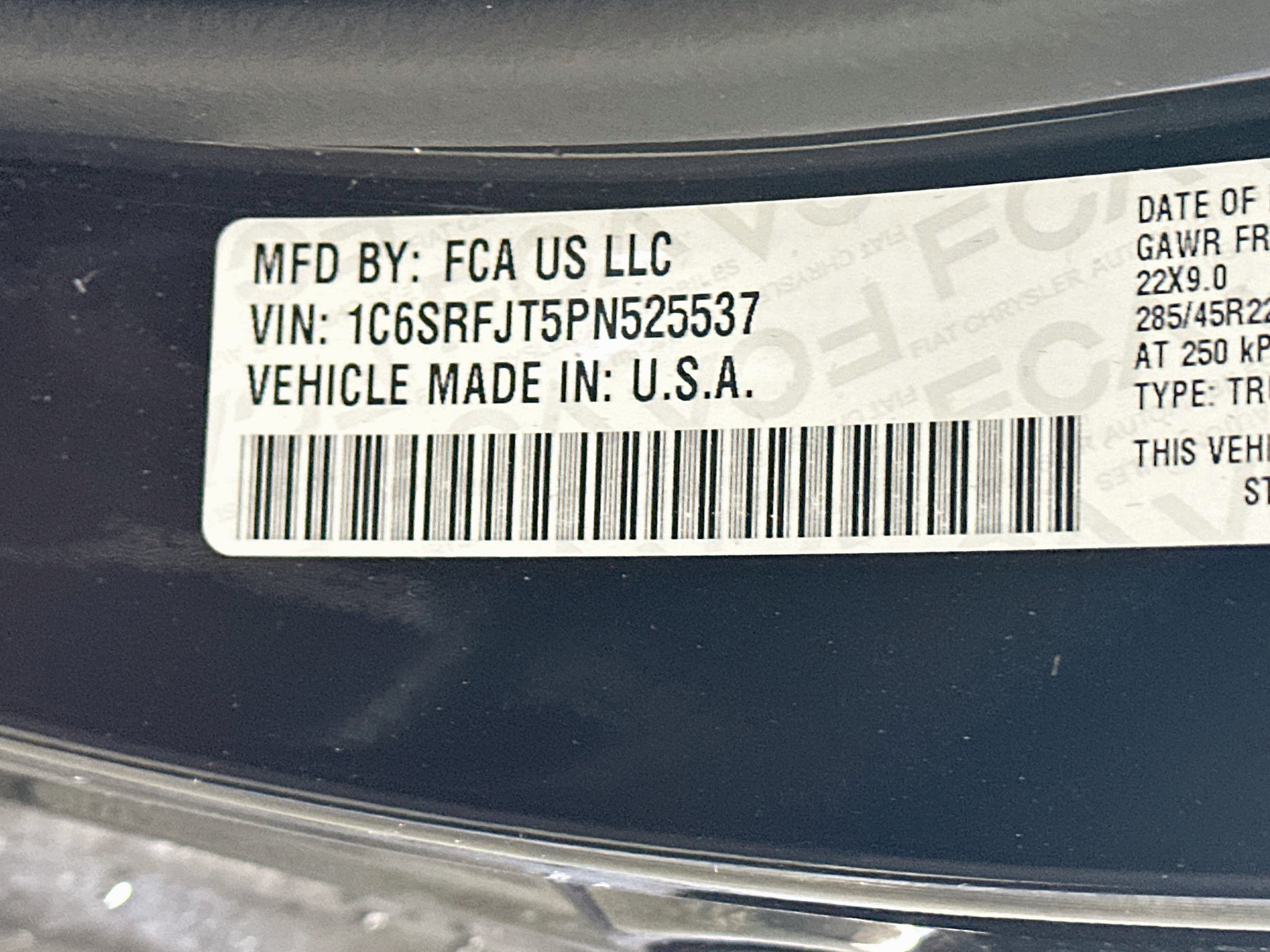 Used 2023 RAM 1500 Laramie AWD/4WD image 12