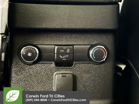 Used 2016 Ford Explorer Sport image 30
