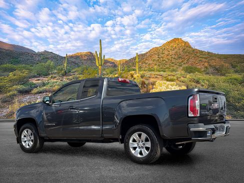 Used 2016 GMC Canyon SLE RWD image 8