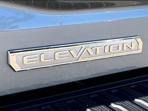 Used 2025 GMC Sierra 1500 Elevation AWD/4WD image 8