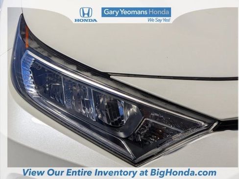 Used 2019 Toyota RAV4 Limited w/ Cold Weather Package FWD image 12