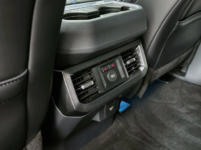 Used 2026 Ford F350 Platinum AWD/4WD image 27