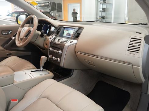 Used 2013 Nissan Murano SL w/ Navigation Pkg AWD/4WD image 38