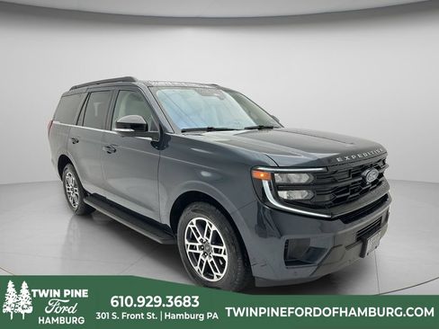 Used 2025 Ford Expedition Active AWD/4WD image 1