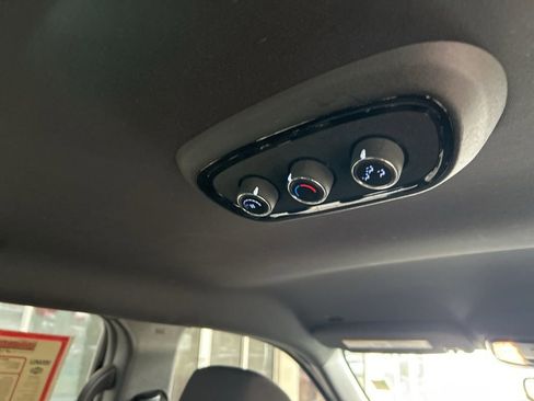 Certified 2023 Dodge Durango GT image 30