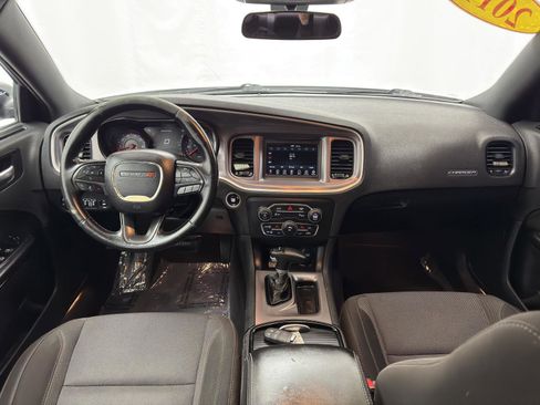Used 2019 Dodge Charger SXT w/ Blacktop Package image 26