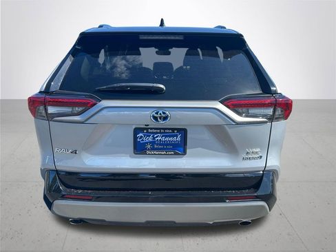 Used 2024 Toyota RAV4 XSE AWD/4WD image 8