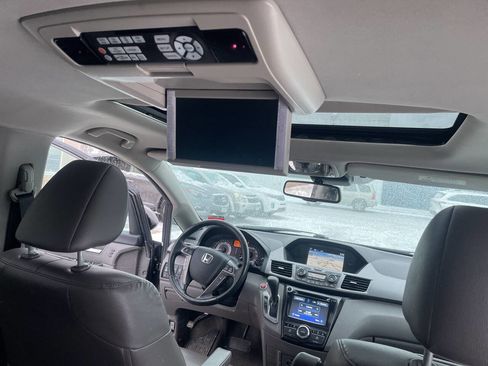 Used 2015 Honda Odyssey Touring image 19