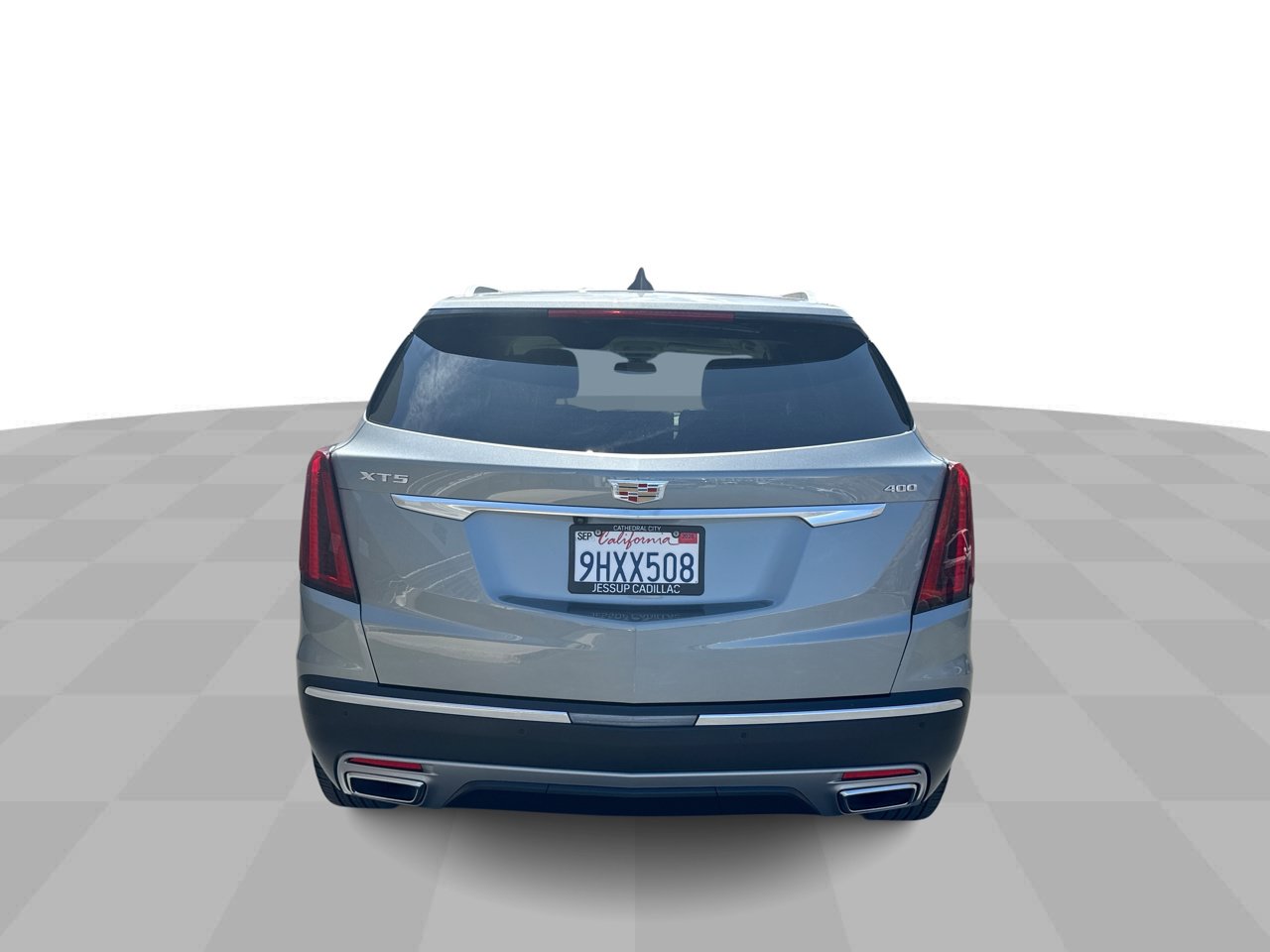 Certified 2024 Cadillac XT5 Premium Luxury w/ LPO, Premium Carpet Package FWD image 7