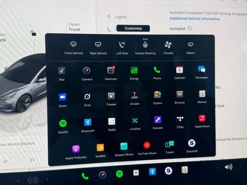 Used 2023 Tesla Model 3 Standard Range image 18