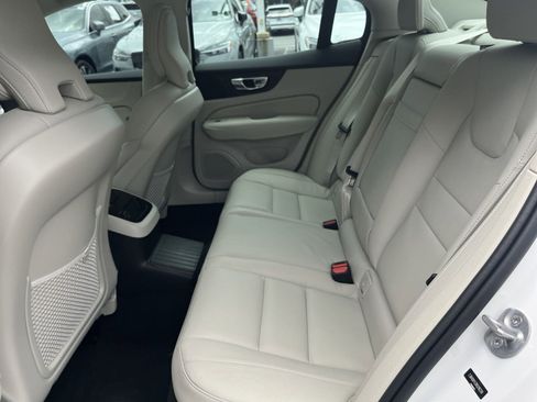 Certified 2024 Volvo S60 T8 Core w/ Protection Package Premier image 33