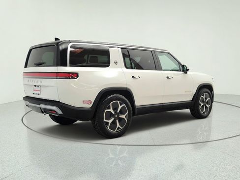 Used 2024 Rivian R1S Adventure AWD/4WD image 5