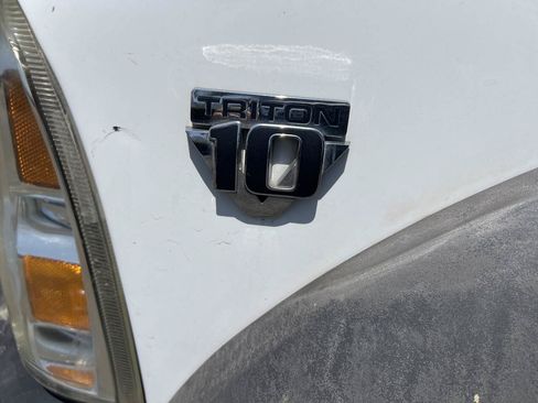 Used 2005 Ford F550 2WD Crew Cab Super Duty image 9