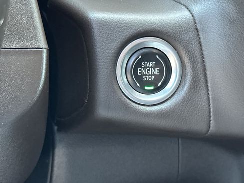 Used 2021 Chevrolet Tahoe Z71 AWD/4WD image 23
