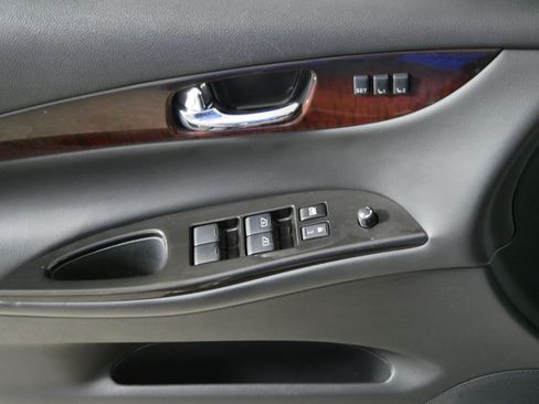 Used 2017 INFINITI QX50 AWD w/ Premium Plus Package image 19