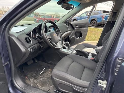 Used 2014 Chevrolet Cruze LT image 9