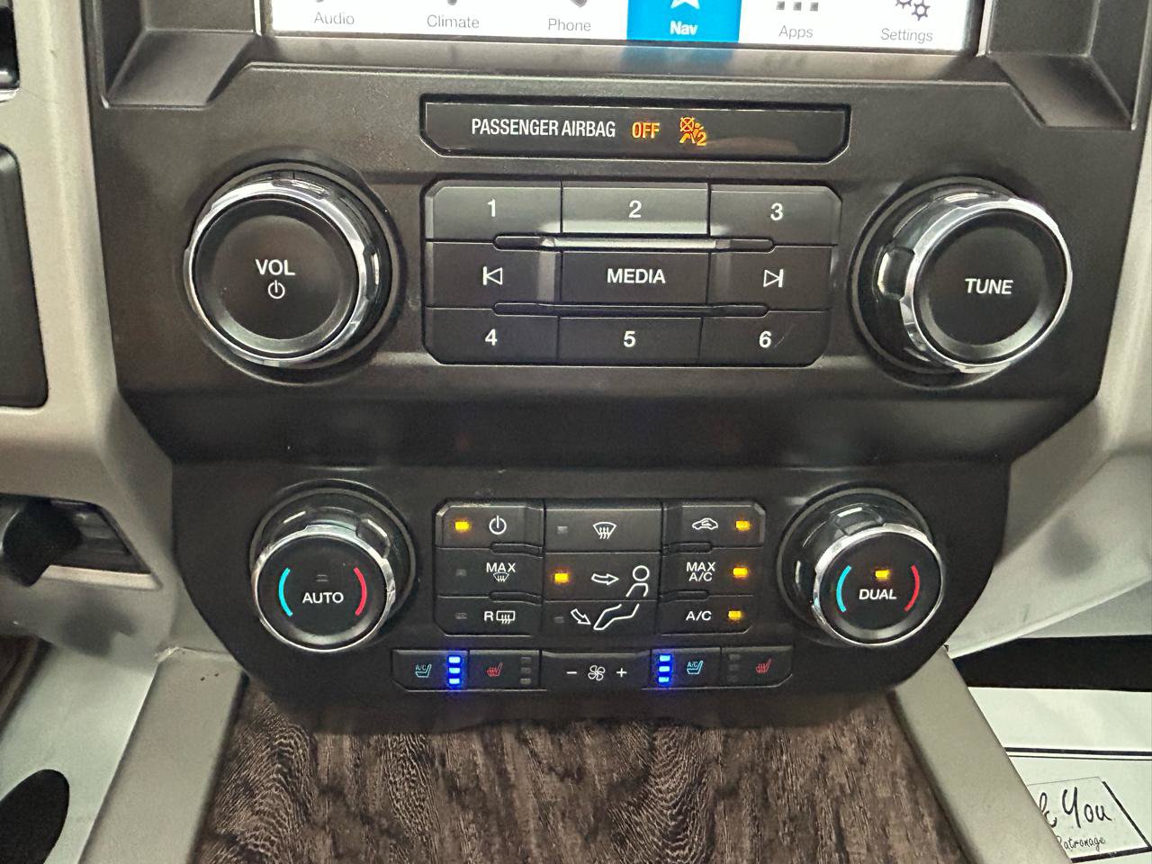 Used 2019 Ford F250 Lariat w/ Lariat Ultimate Package AWD/4WD image 27
