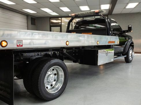 Used 2022 RAM 5500 SLT w/ Quick Order Package 2YG SLT RWD image 33