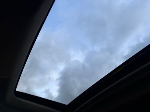 Used 2022 GMC Sierra 1500 SLT w/ SLT Premium Plus Package image 13