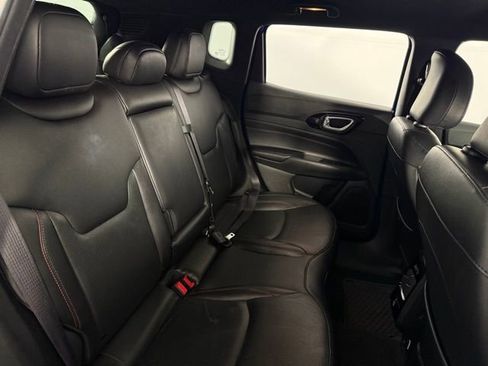 Used 2025 Jeep Compass Trailhawk w/ Trailhawk Elite Group image 15