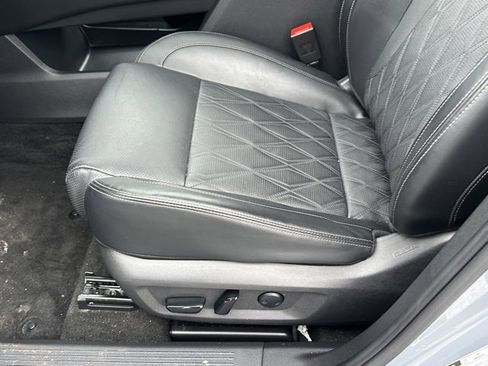 Certified 2022 Nissan Rogue Platinum w/ Head-Up Display Package image 25