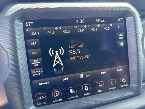 Used 2020 Jeep Gladiator Mojave AWD/4WD image 16