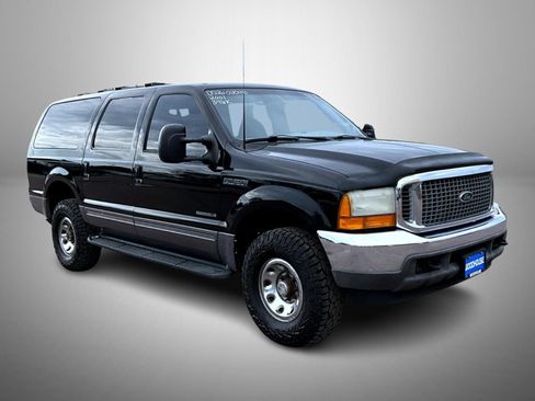 Used 2001 Ford Excursion XLT AWD/4WD image 3