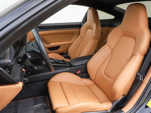Used 2022 Porsche 911 GT3 RWD image 9