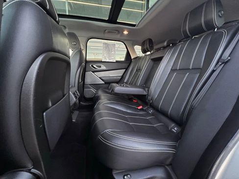 Used 2018 Land Rover Range Rover Velar S image 21