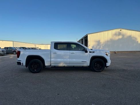 Used 2021 GMC Sierra 1500 Elevation w/ X31 Off-Road Package AWD/4WD image 8
