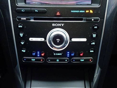 Used 2018 Ford Explorer Sport w/ Equipment Group 401A AWD/4WD image 21