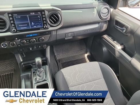 Used 2023 Toyota Tacoma TRD Off-Road AWD/4WD image 24